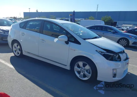 2011 Toyota Prius Five z USA, uszkodzony, nr VIN JTDKN3DU6B1386106